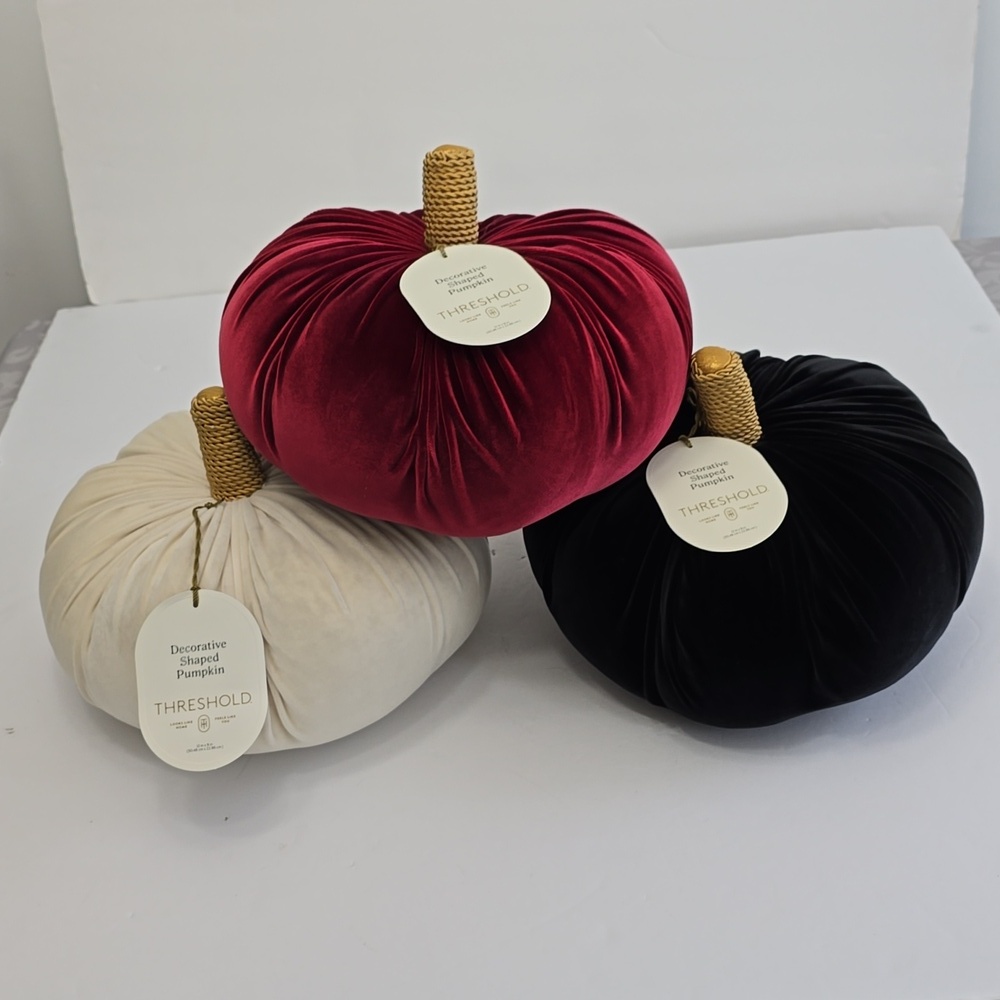 NWT Set Of 3 Threshold Velvet Decorative Pumpkin Shaped Throw Pillows